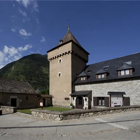 Hotel De 4*