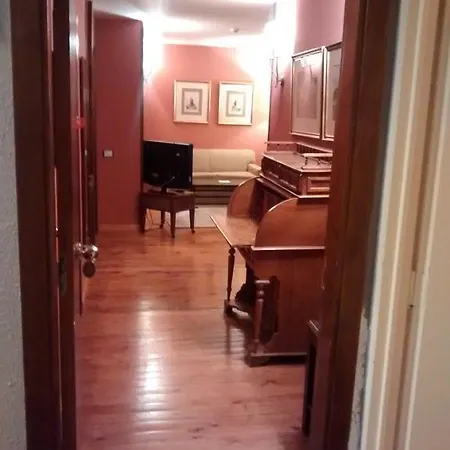 Hotel De 4*