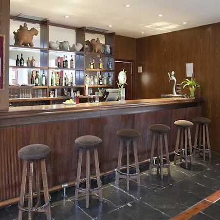 De Artíes Hotel 4*